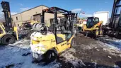 2000 Hyundai 30L-7M Pneumatic Tire Forklift  - Inoperable