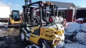 2000 Hyundai 30L-7M Pneumatic Tire Forklift  - Inoperable