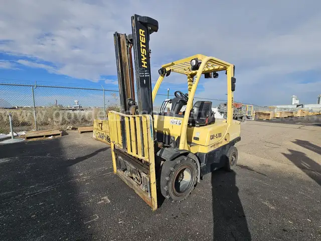 2008 Hyster H60FT Pneumatic Tire Forklift