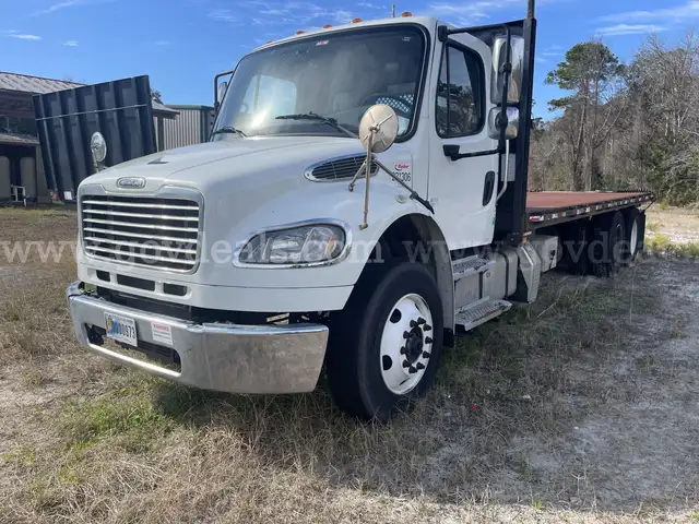 2018 Freightliner M2 106 T/A Truck Tractor