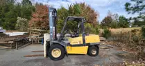 2005 Yale GDP110 Truck Pneumatic Tire Forklift