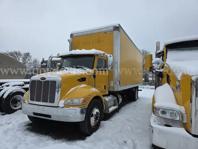 2016 Peterbilt 337 S/A Box Truck