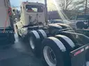 2009 Peterbilt 386 T/A Day Cab Truck Tractor