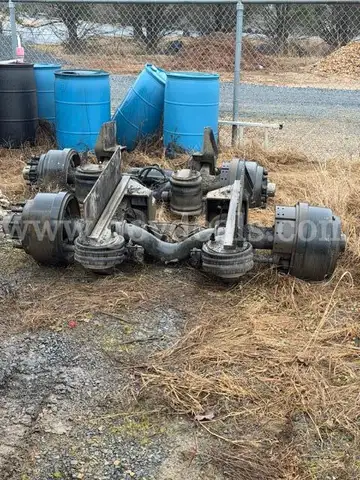 Lot of Rear Axels with Air Bags