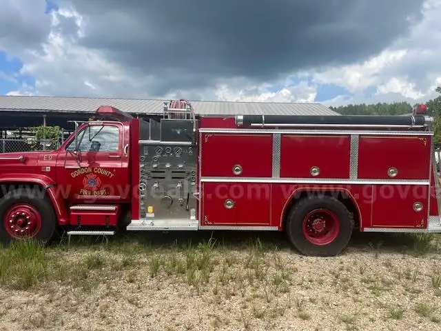 1989 GMC C7D042 CONVENTIONAL CAB, 8.2L V8 DIESEL FIRETRUCK