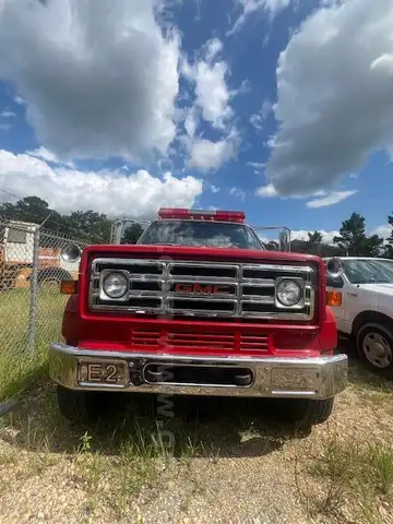 1989 GMC C7D042 CONVENTIONAL CAB, 8.2L V8 DIESEL FIRETRUCK