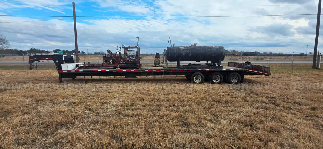 Boring machine with trailer