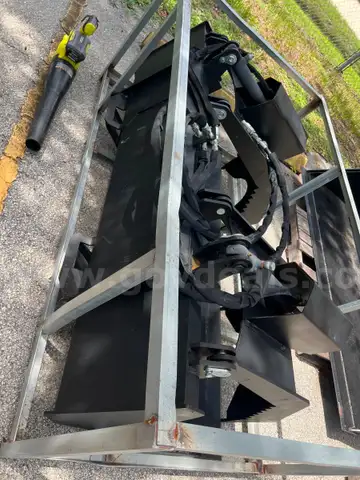 72&#x22;  Wolverine Grapple Bucket Quick Attachment