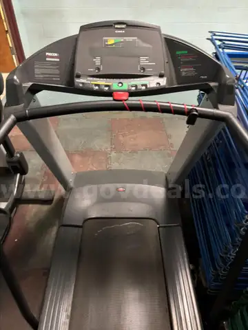 PRECOR USA Treadmill