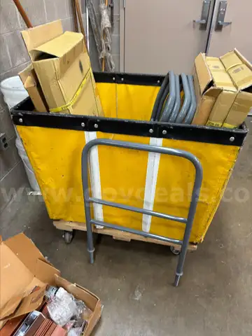 Railing for carts=Quantity of 10 Yellow Cart not Included
