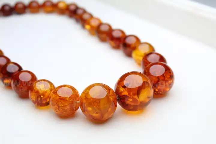 Graduated 32 inch Vintage Natural Amber Bead Necklace