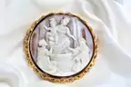 Victorian Era 14K Gold Sardonyx Shell Cameo Brooch / Pendant