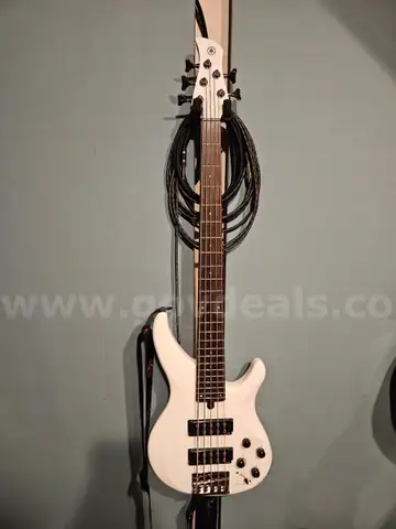 BRAND NEW Yamaha TRBX305 5-String Electric Bass Guitar