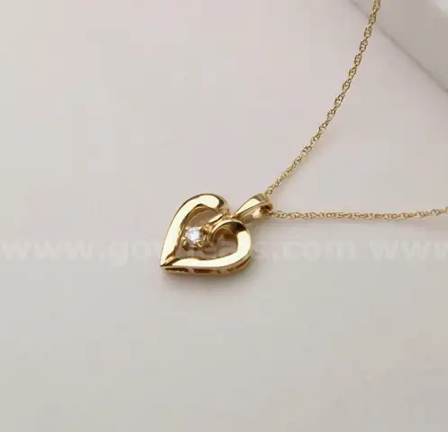 Estate Jewelry | Vintage 14K Yellow Gold Heart Natural Diamond Necklace