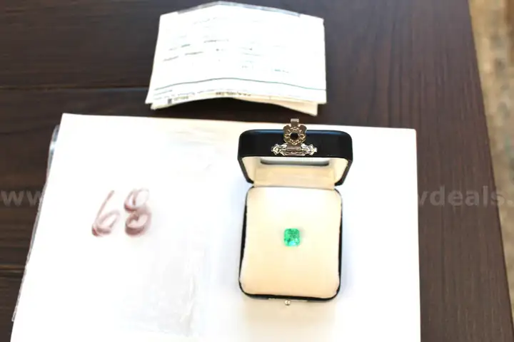 Colombian Emerald &#x2013; 2.95 Carats (Emerald Cut, AAA Natural)