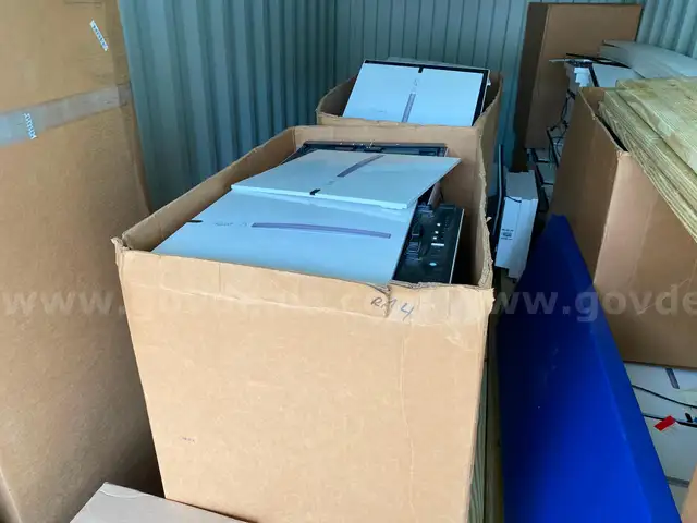 Connex Box Lot - A Lot of Air Purifiers (WINNER TAKE ALL)