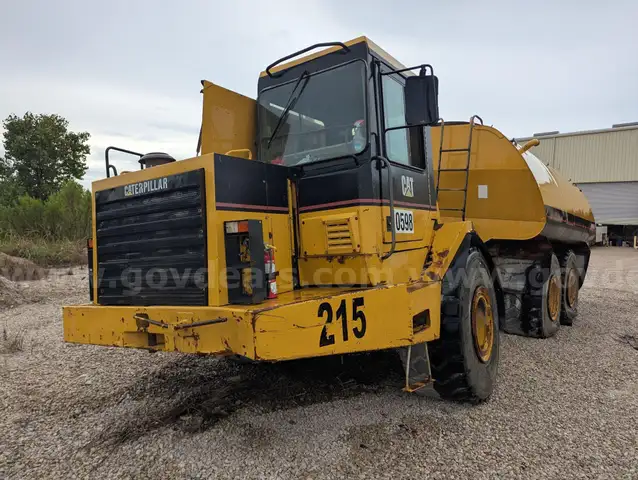 1993 Caterpillar D400D 6x6 Articulated Water Truck