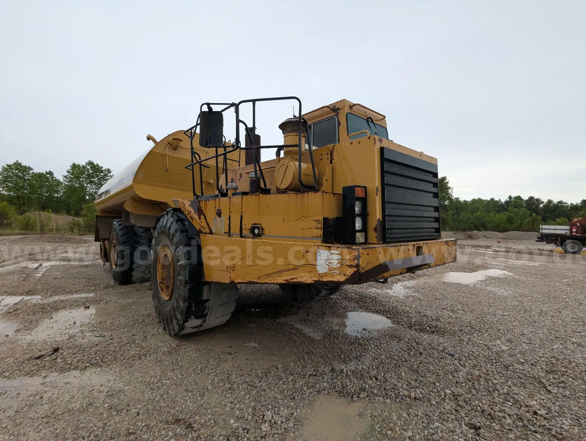 Photo of a 1995 Caterpillar D400D