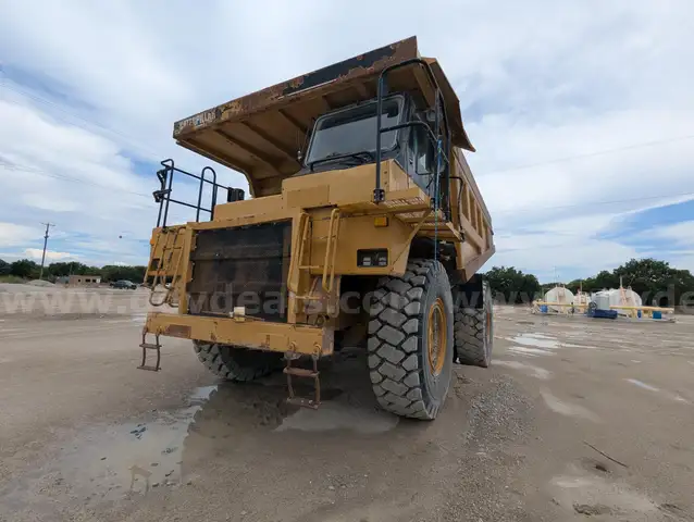2001 Caterpillar 775D Haul Truck