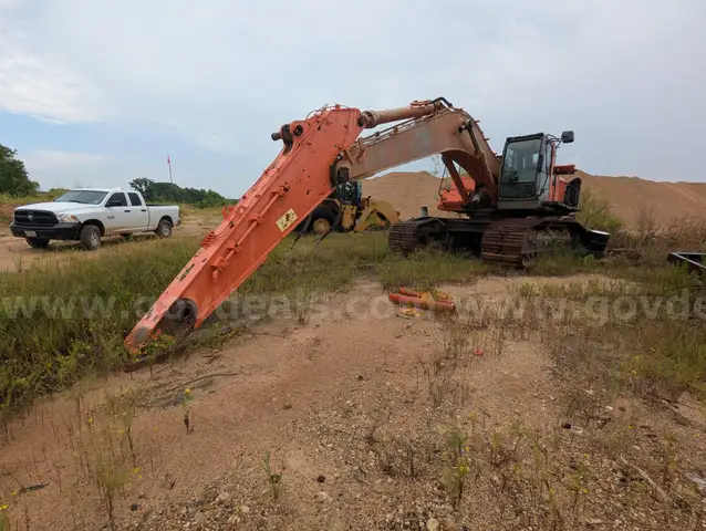 2005 Hitachi ZX450LC Hydraulic Excavator