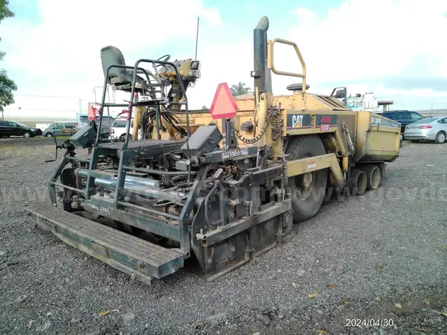 2004 Caterpillar AP-1000B Asphalt Paver