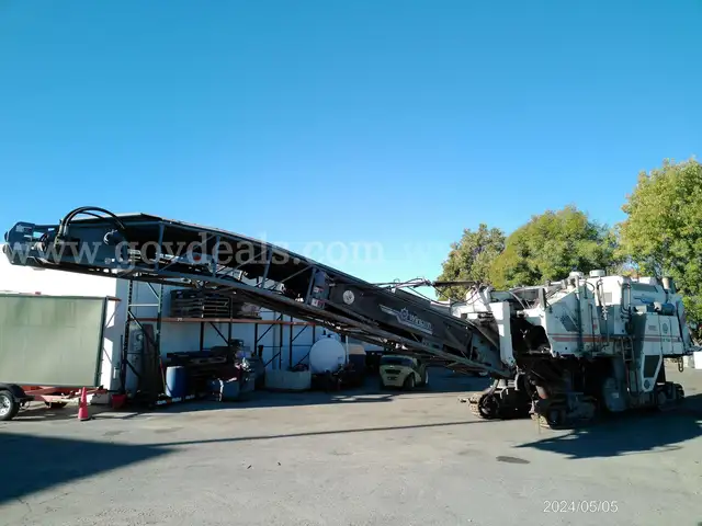 2004 Wirtgen Asphalt Milling Machine