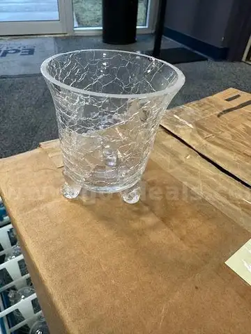 Candle holders (108)