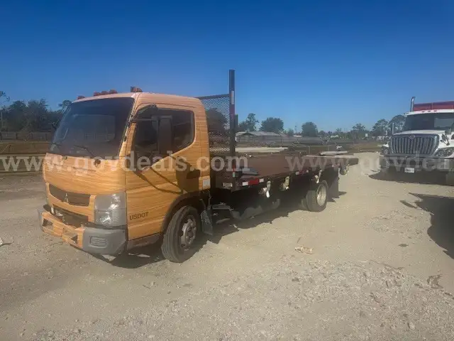 2017 Mitsubishi Fuso FEC72S  Flatbed Truck