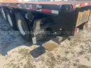 2015 Peterbilt 567 24 Ft Flatbed Truck
