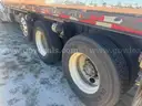 2015 Peterbilt 567 24 Ft Flatbed Truck