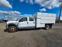 2007 Ford F-550 with Chipper Body