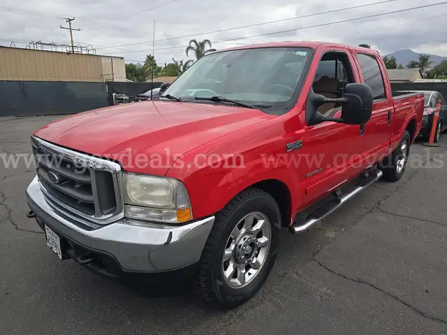 2003 Ford F-250 SD Lariat Crew Cab Long Bed 2WD