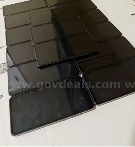 Lot of 40 – Samsung Galaxy A52 128GB – Unlocked – Black – B Grade