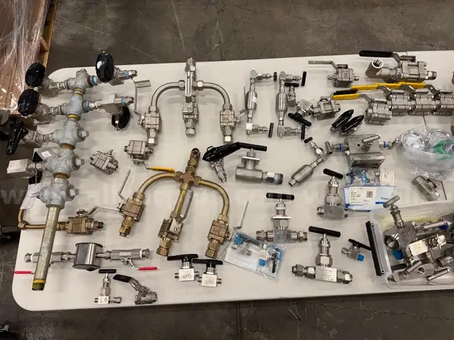 Instrument Air Valves, Fittings, Flanges and Supporting Equipment, 0.125in to Approx 1in Dia, Qty 1 Lot.