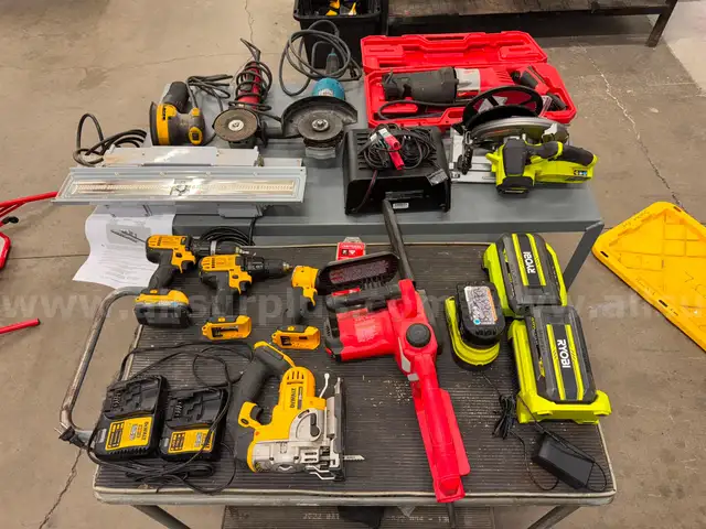 Shop Equipment, Cordless and Corded Power and Manual Tools, Qty 1 Lot
