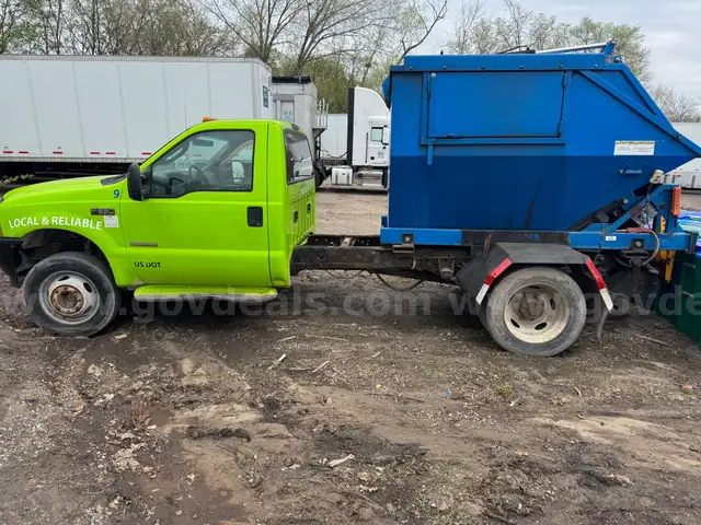 2003 Ford f-550 perkins body
