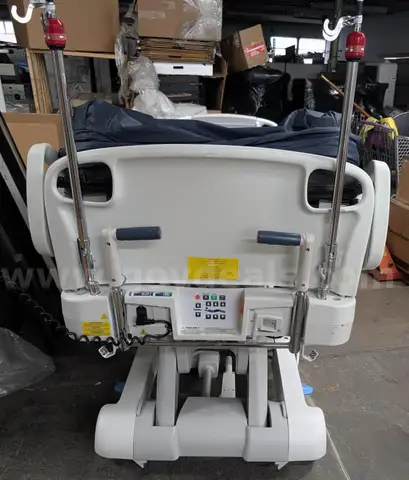 Stryker 2141 Intouch hospital bed/ with mattress