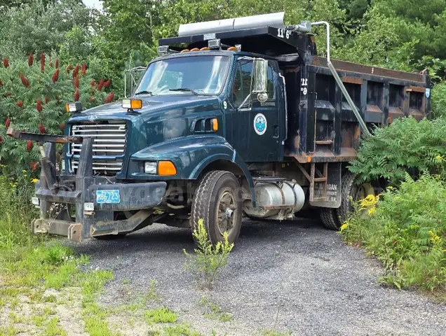 1997 Ford LT8513