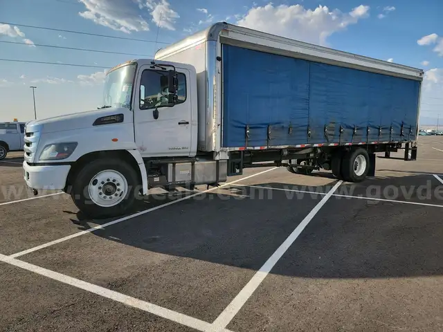 2016 Hino Conventional Cab