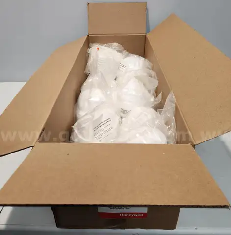 Honeywell Model DC300N95 Disposable Particulate N95 Respirators — 1 Case of 200
