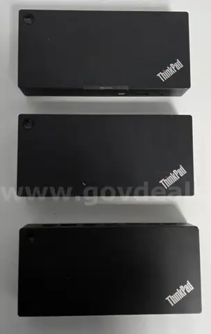 Lot of 3— Lenovo ThinkPad Universal USB-C Docking Stations