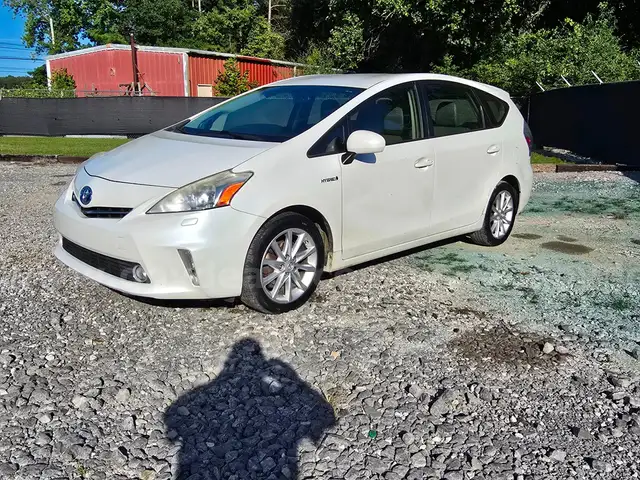2013 Toyota Prius V Five