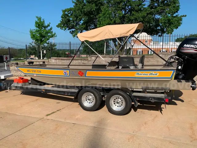 17&#x2019; Aluminum FB John boat w/150 HP Mercury Jet