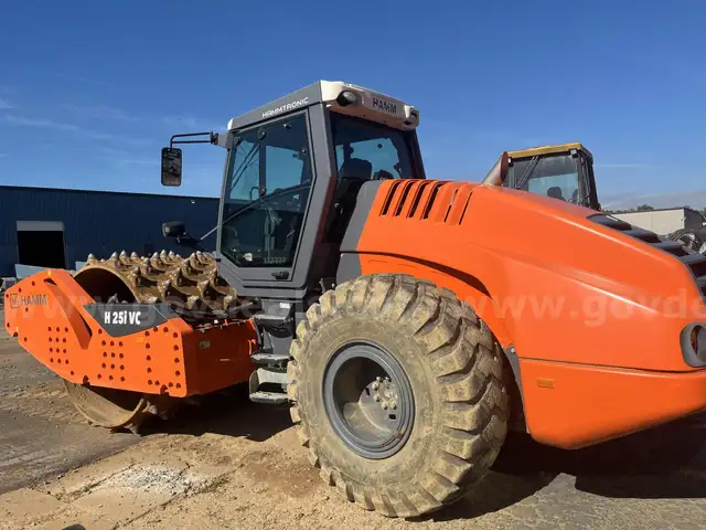 HAMM H25I ROLLER WITH DEMOLITION DRUM