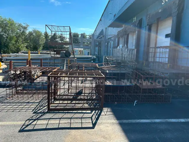 TRASH RACKS, METAL- GROUP OF 13