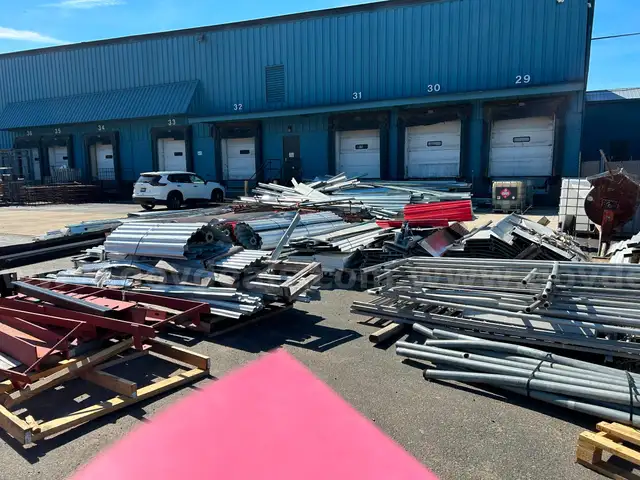 DISASSEMBLED SELF STORAGE STRUCTURE