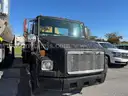 2000 Freightliner FL60