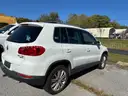 2015 Volkswagen Tiguan S 4Motion 4-DR, 2.0L L4 DOHC 16V TURBO.