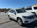 2015 Volkswagen Tiguan S 4Motion 4-DR, 2.0L L4 DOHC 16V TURBO.