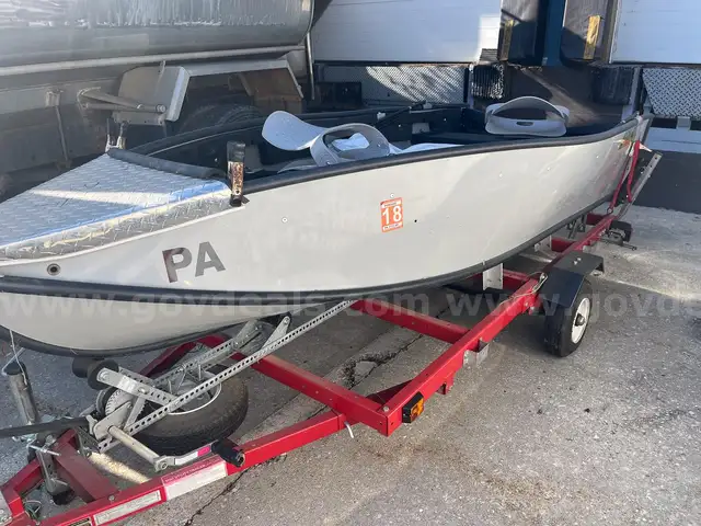 FOLDING BOAT WITH TOP, MOTOR, TRAILER